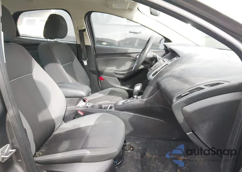 2014 Ford Focus Se z USA, uszkodzony, nr VIN 1FADP3F24EL154181